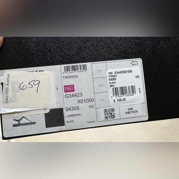 COPY - Chanel CC Thong Sandals
Black Lambskin. Size 38 - Picture 6 of 6